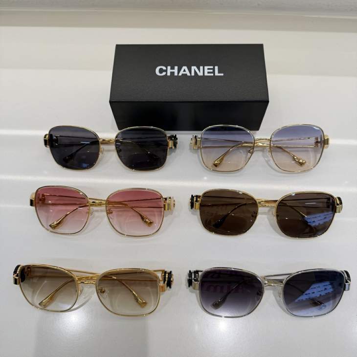 Picture of Chanel Sunglasses _SKUfw79278779fw